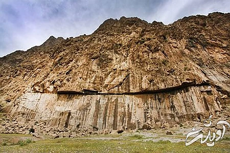 بیستون,کوه بیستون,محوطه بیستون